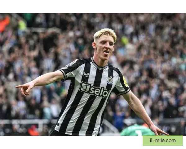 伯恩利遭遇降级困境深度剖析：为何昔日英超黑马陷入困境