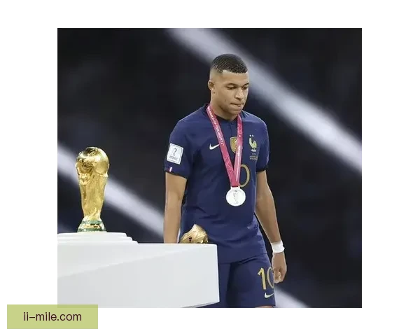 大马丁蝉联2024美洲杯金手套阿根廷门神证世界顶级守门员实力