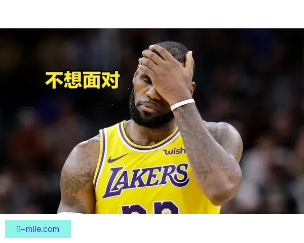 范德芬再度遭遇腿筋拉伤 无缘本赛季关键比赛将影响恢复计划 范德芬再度遭遇腿筋拉伤 无缘本赛季关键比赛将影响恢复计划