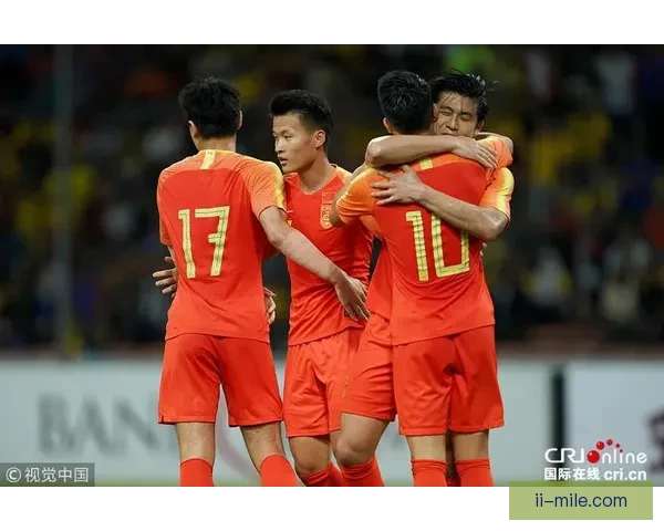 阿什拉夫对阵那不勒斯亚洲杯赛场表现深度解析攻防价值与战术影响